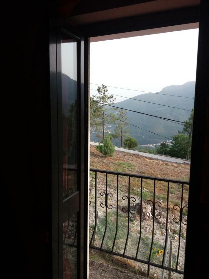 Hotel Gite Cantinho Davo Campea Buitenkant foto
